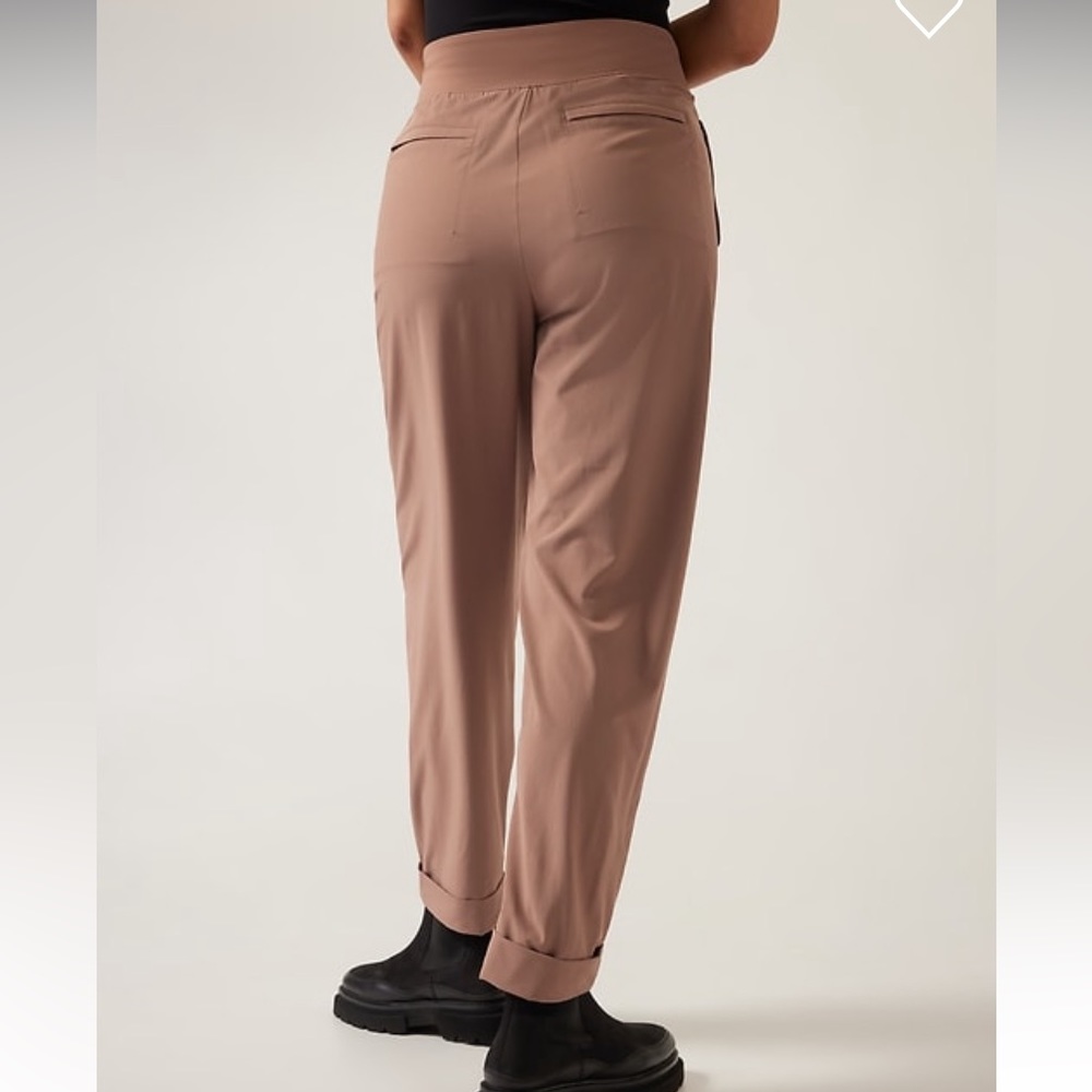 Athleta Cardiff Pant NWT 12T
